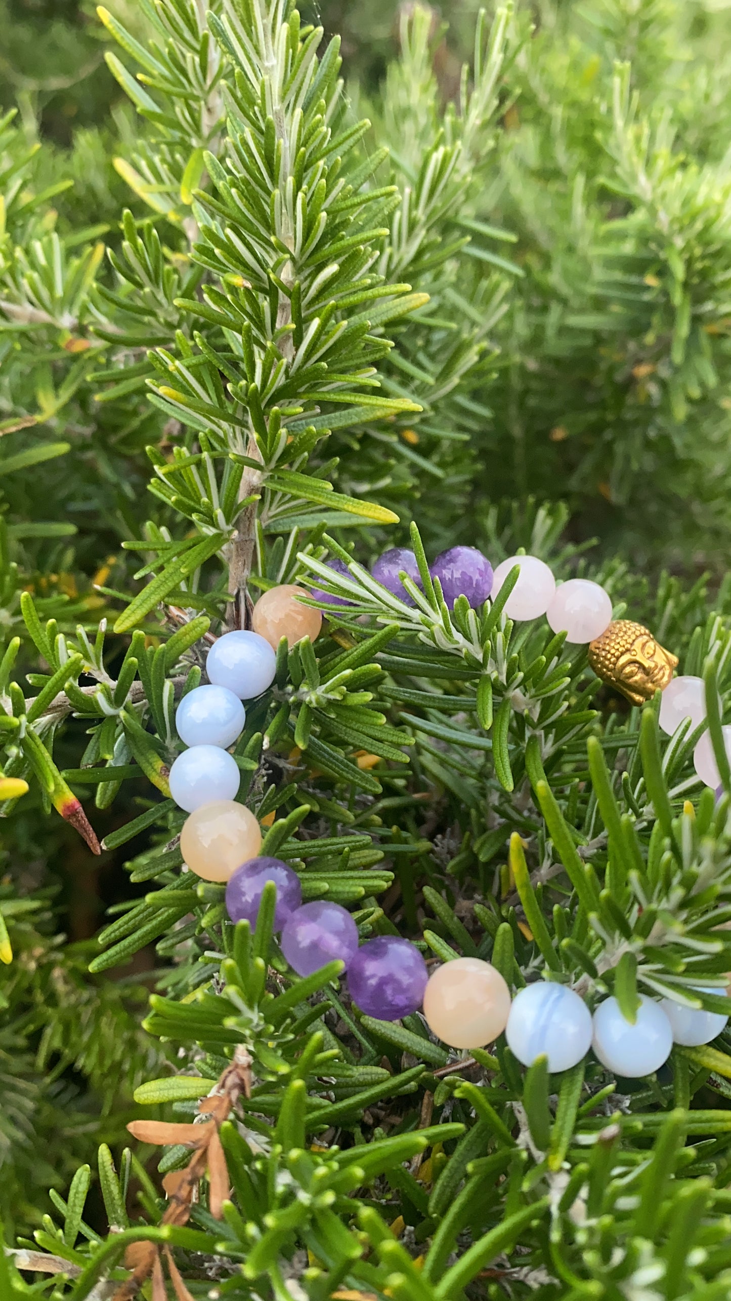 Bracelet Améthyste, Calcédoine bleue, Pierre de lune et Quartz rose 8mm